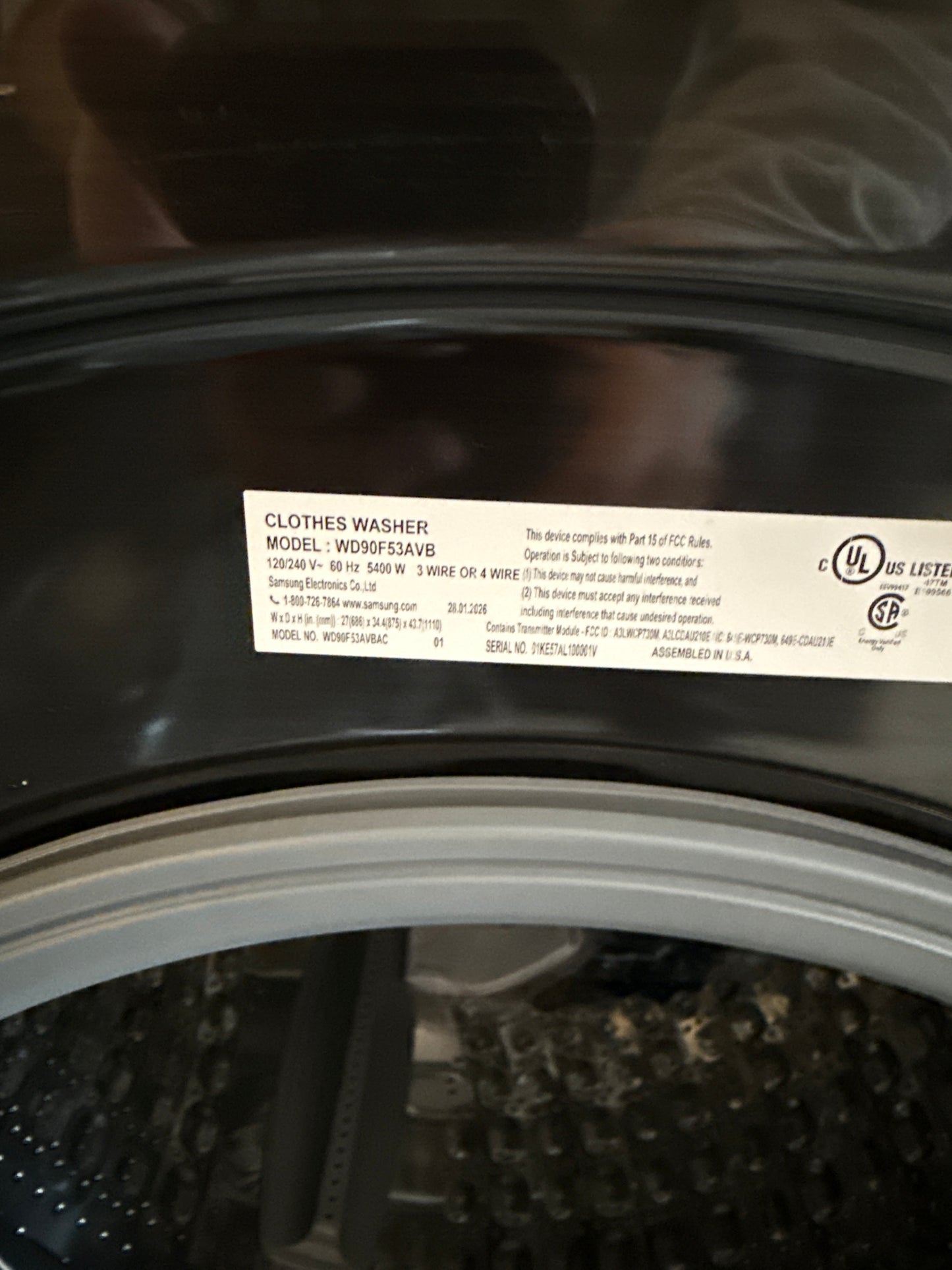 Laveuse-sécheuse avec évent tout-en-un de 6,1 pi³ BESPOKE AI de Samsung - Energy Star (WD90F53AVBAC) - Noir brossé