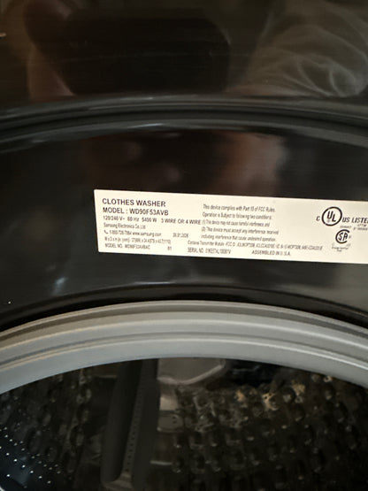 Laveuse-sécheuse avec évent tout-en-un de 6,1 pi³ BESPOKE AI de Samsung - Energy Star (WD90F53AVBAC) - Noir brossé