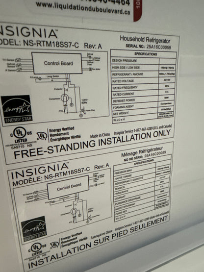Réfrigérateur à congélateur supérieur de 18 pi³ 30 po à DEL d'Insignia (NS-RTM18SS7) - Inox
