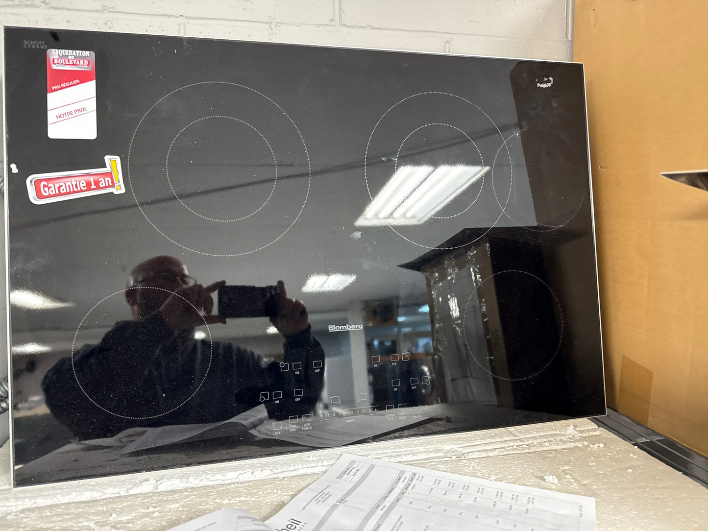 Plaque de cuisson radiant 30 Po. Blomberg CTE30410