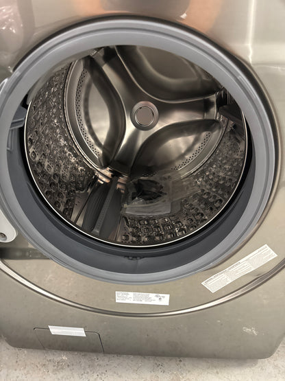 Laveuse à vapeur à chargement frontal haute efficacité de 5,2 pi³ de Samsung (WF45B6300AP/US) - Platine