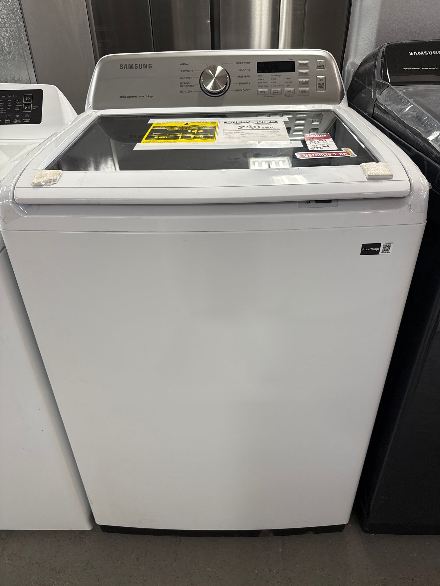 Samsung Laveuse à chargement par le haut de 5,3 pi³ avec agitateur ActiveWave en blanc WA46CG3505AW