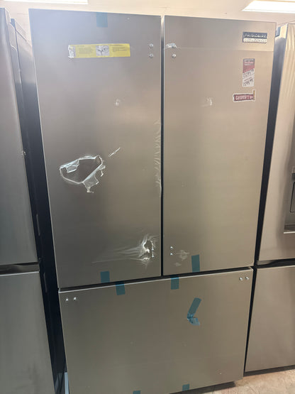 Réfrigérateur à deux portes de 23,3 pi³ et 36 po avec distributeur d'eau Pro de Frigidaire (PRFG2383AF) - Acier inoxydable