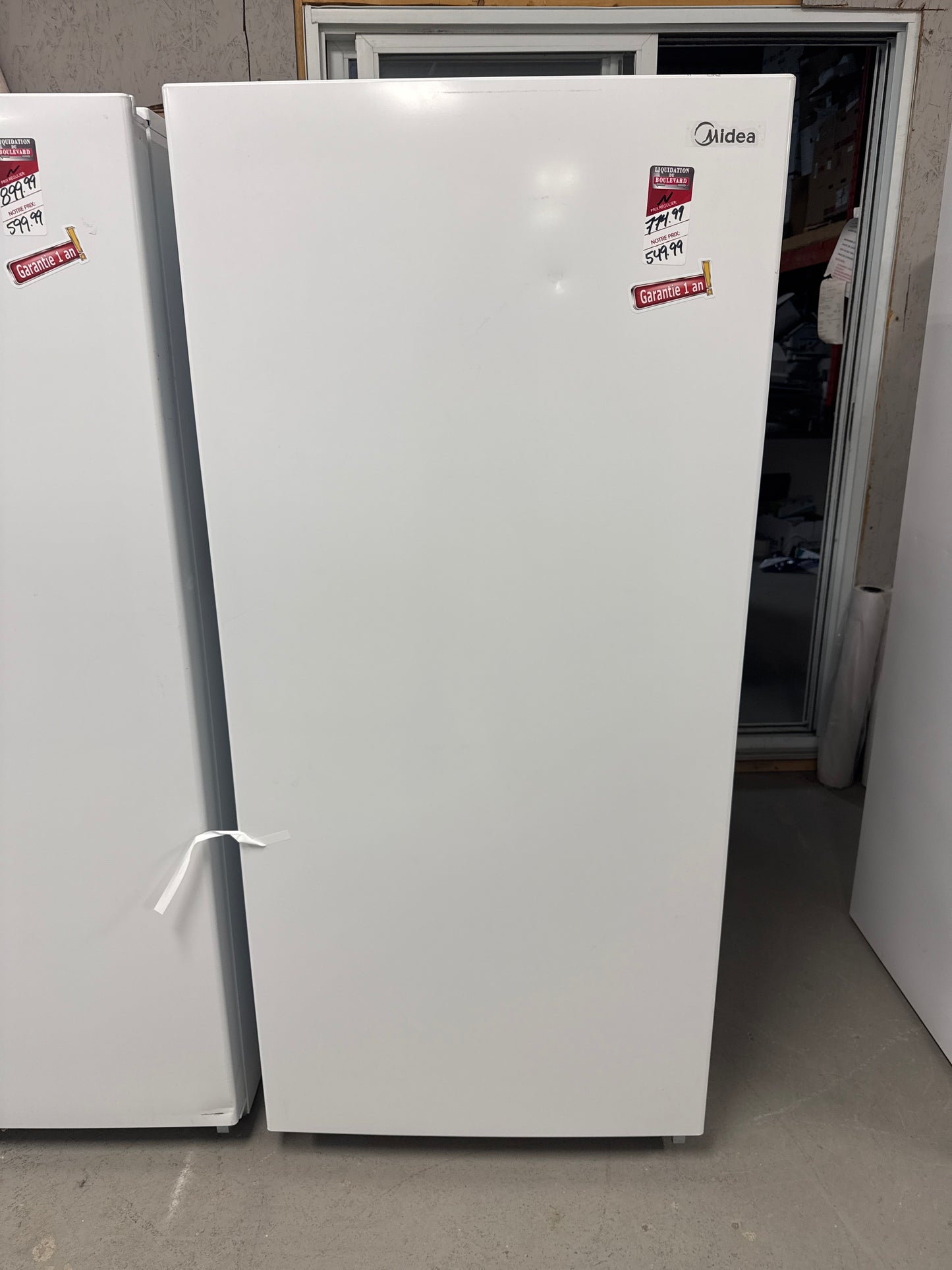 Congélateur vertical hybride Midea 28 po blanc 13,8 pi³ Certifié ENERGY STAR® MRU14F2AWW