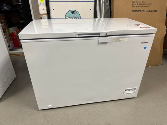 Danby Modèle carré de congélateur coffre de 10,0 pi3 DOE DCF100A6WM