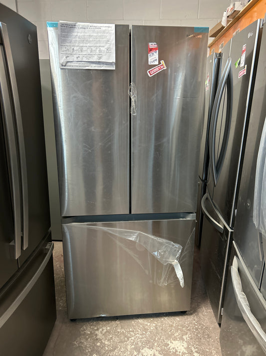 Réfrigérateur deux portes prof. comptoir 17,5 pi³ 33 po distrib. glace Samsung (RF18A5101SR) - Inox