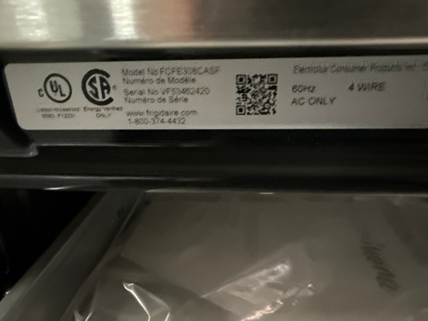 Frigidaire Cuisinière électrique coulissante avec éléments Space wise et four à convection autonettoyant en acier inoxydable FCFE308CAS
