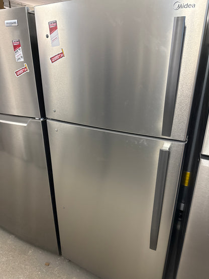 Réfrigérateur à congélateur supérieur Midea INOX de 18 pi³ 29.5 po x 66.6 po x 30.9 po éclairage MRT18B2ASL