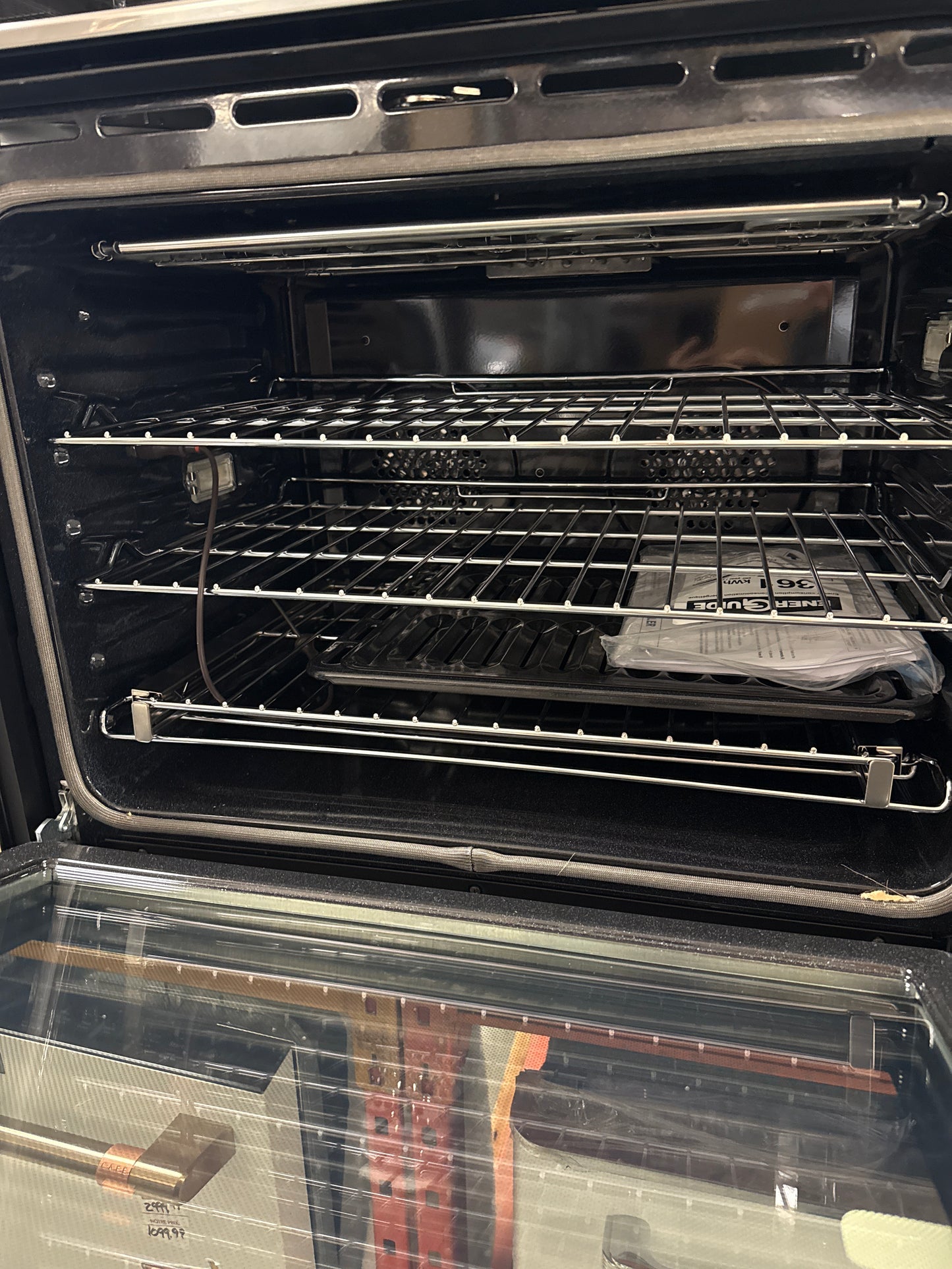 Four mural encastré simple de 30 po., 4,4 pi.cu. avec technologie convection F7SP30S1