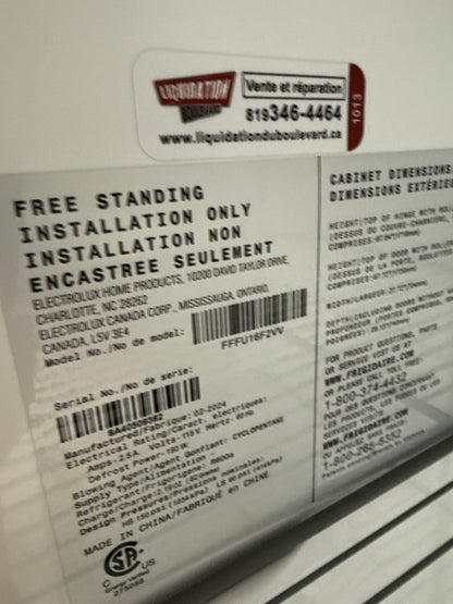 Congélateur vertical sans dégivrage de 15,5 pi³ de Frigidaire (FFFU16F2VV) - INOX