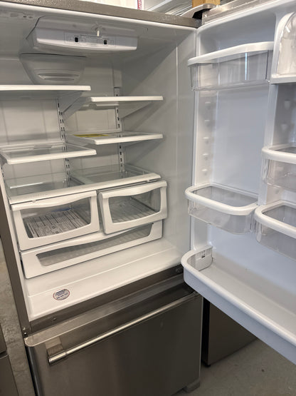 Réfrigérateur Maytag à congélateur inférieur de 30 po avec tiroir de congélateur coulissant, 18,7 pi³, acier inoxydable /MBR1957FEZ