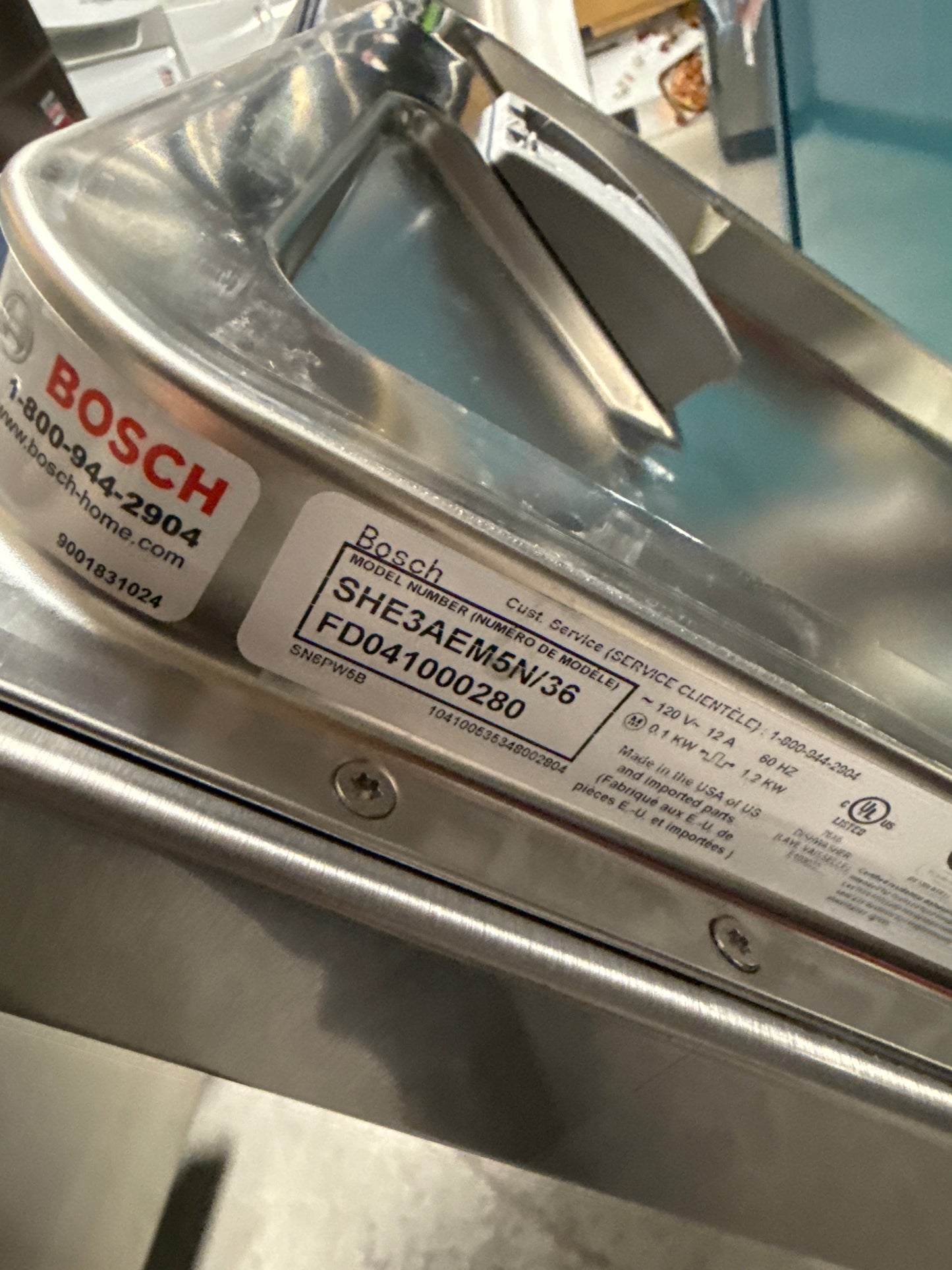 Lave-vaisselle encastrable 24 po 50 dB de Bosch (SHE3AEM5N) - Acier inoxydable