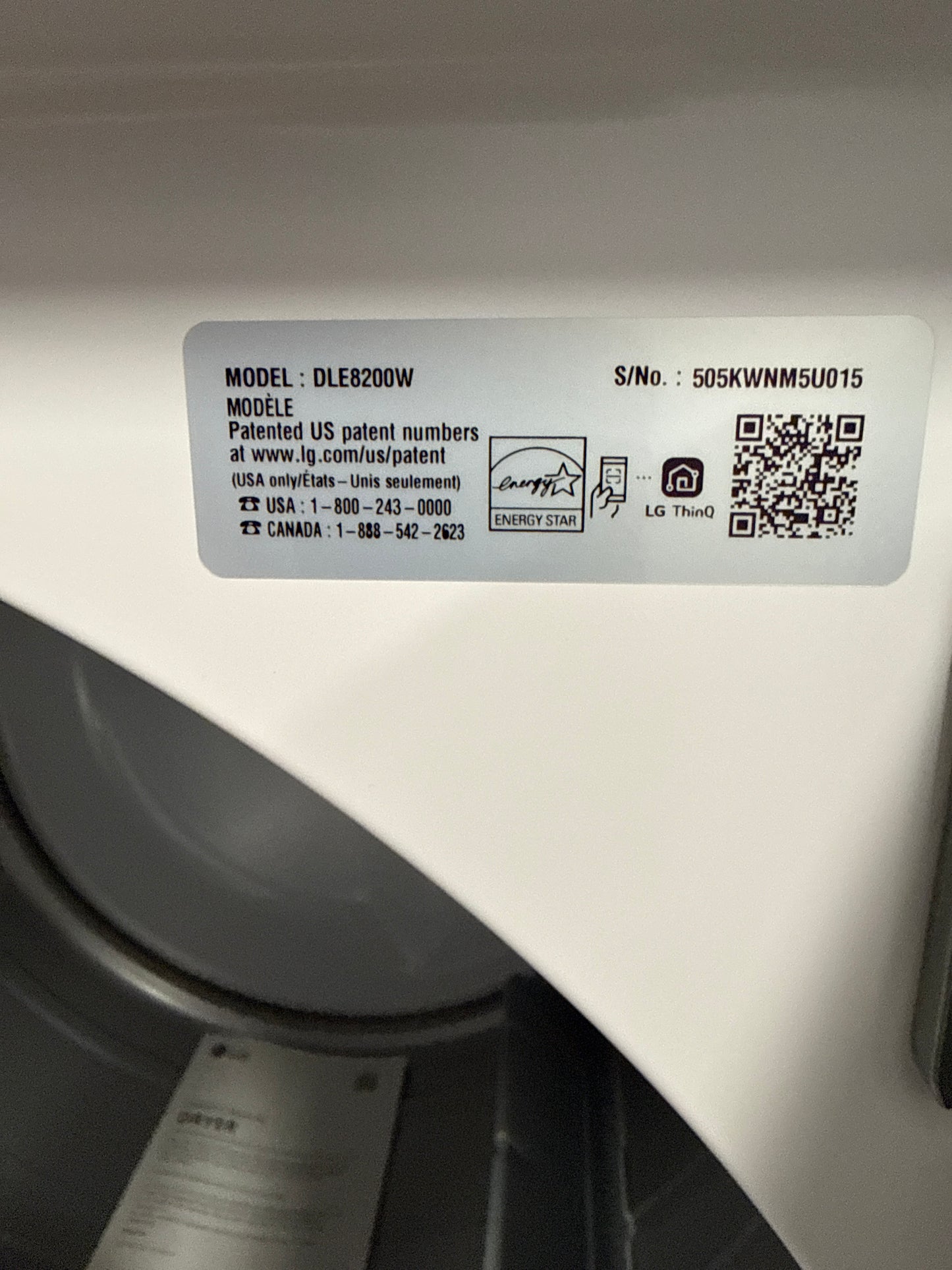 LG Laveuse intelligente à chargement par le haut 5,8 pi³ très grande capacité et sécheuse électrique 7,3 pi³ avec capteur IA blanc WT8200CW/DLE8200W
