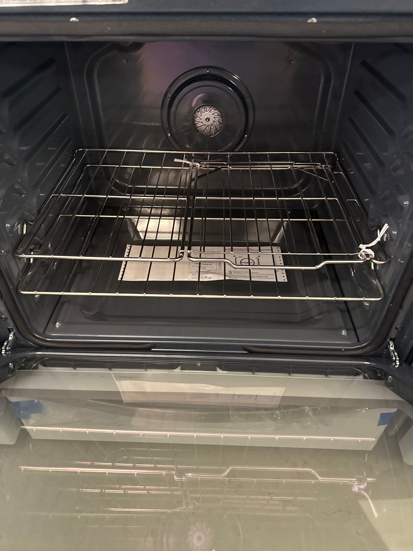 Cuisinière électrique autonome surf. lisse 30 po de Whirlpool (YWFE745H0FH) - Blanc