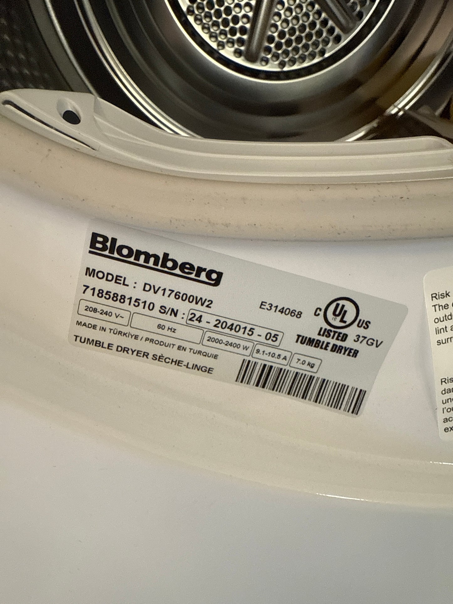 Blomberg - Sécheuse Électrique 24 Po. Chargement frontal Modèle DV17600W2