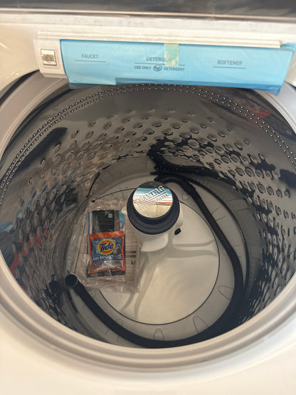 Laveuse à chargement par haut HE 6 pi³ et sécheuse électrique 7,4 pi³ de Maytag - Blanc MTW7205RW/YMED7205RW