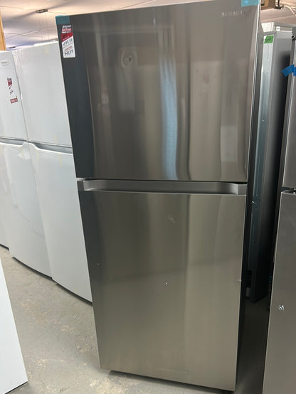 Réfrigérateur à congélateur supérieur/éclairage DEL 17,6 pi³ 29 po de Samsung (RT18M6213SR) - Inox