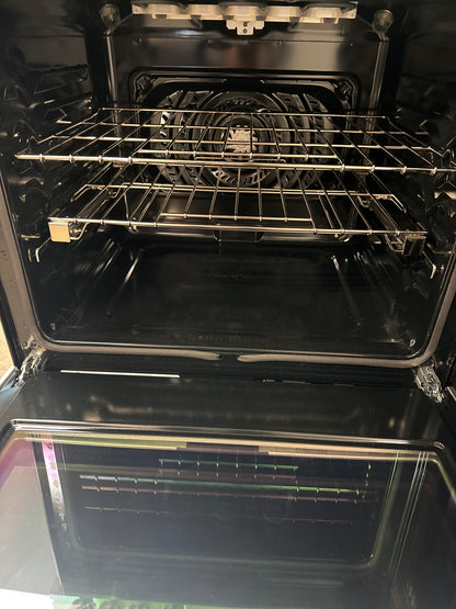 Cuisinière électrique 30 po 6,2 pi³ à convection véritable, 5 éléments, friture à air chaud Pro de Frigidaire (PCFE308CAF) - Inox
