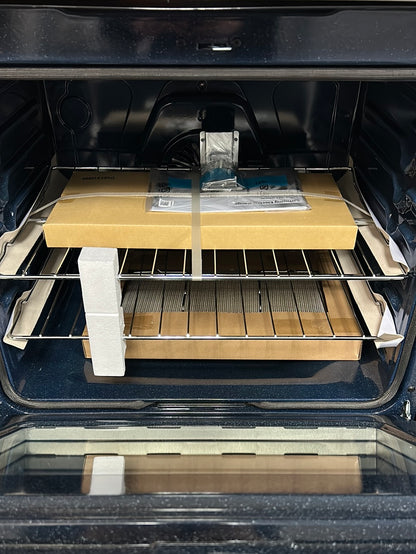 Cuisinière électrique convection véritable friture air 6,3 pi³ 30 po Samsung (NE63A6711SS) - Inox