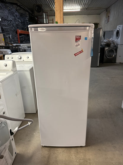 Tout réfrigérateur 11 pi3 Danby DAR110A1WDD