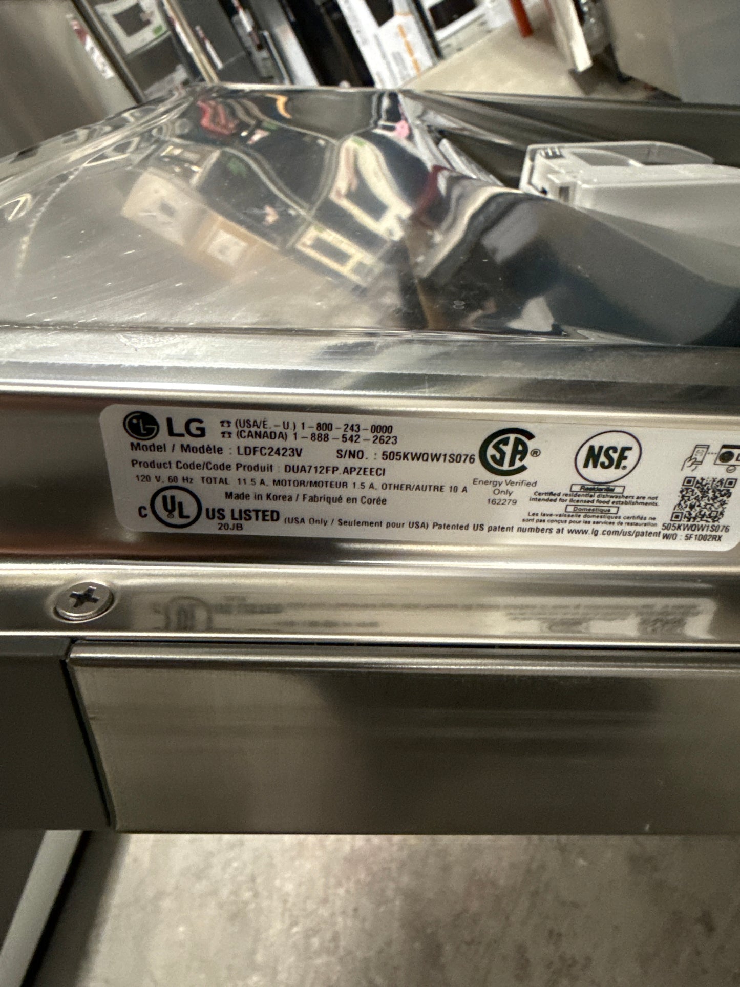 Lave-vaisselle encastrable 24 po 52 dB de LG (LDFC2423V) - Argenté platine