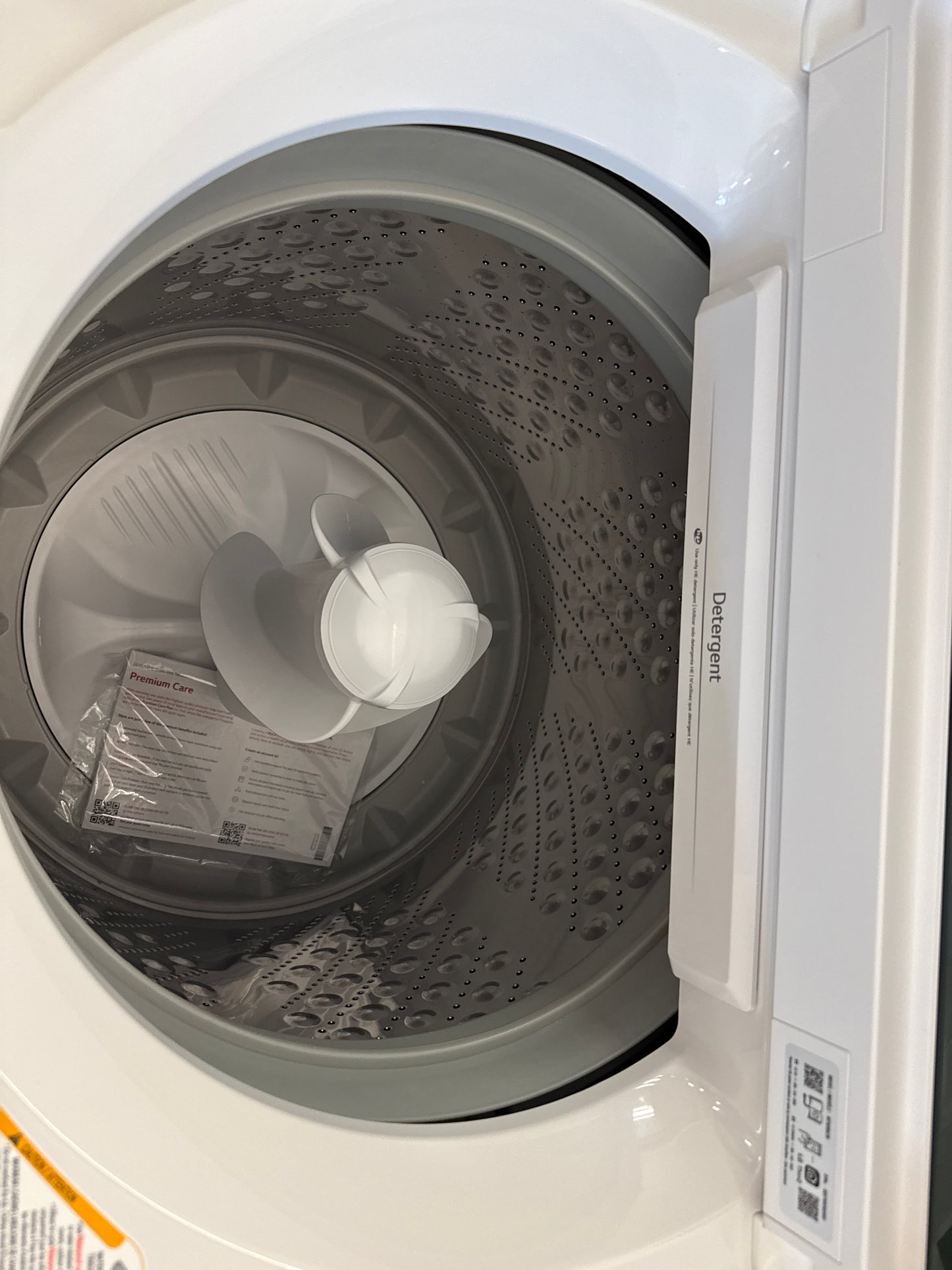 Laveuse à chargement par le haut haute efficacité de 5,6 pi³ de LG (WT8205CW) - Blanc alpin