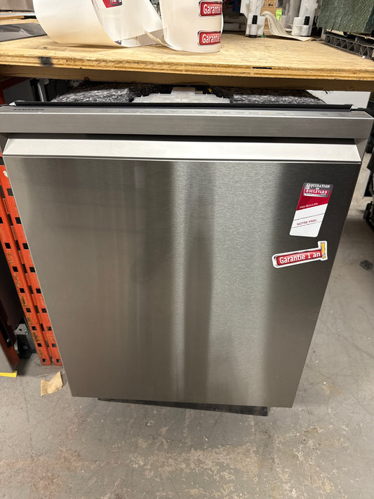 Lave-vaisselle encastrable de 24 po de 42 dB avec troisième panier de Samsung (DW80B7070US/AC) - Acier inoxydable