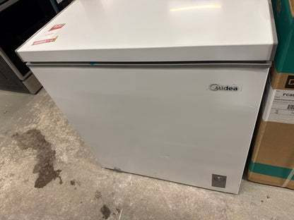 Congélateur horizontal 7 pi³ Midea dégivrage manuel 30,3 x 33,5 x 22 po, blanc MRC07M4CWW