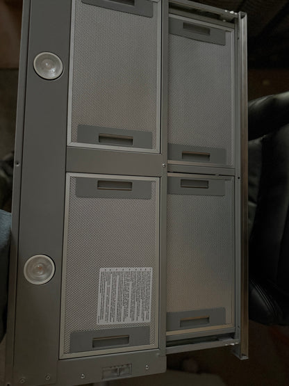 Faber Hotte Sous armoires 30 Po. Modèle CRIS30SS600