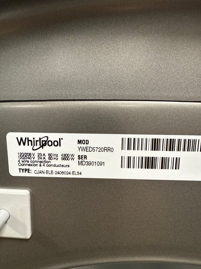 Laveuse WFW5720RR à vapeur à chargement frontal 4,5 pi³ et sécheuse YWED5720RR électrique à vapeur 7,5 pi³ Whirlpool - Argenté rayonnant