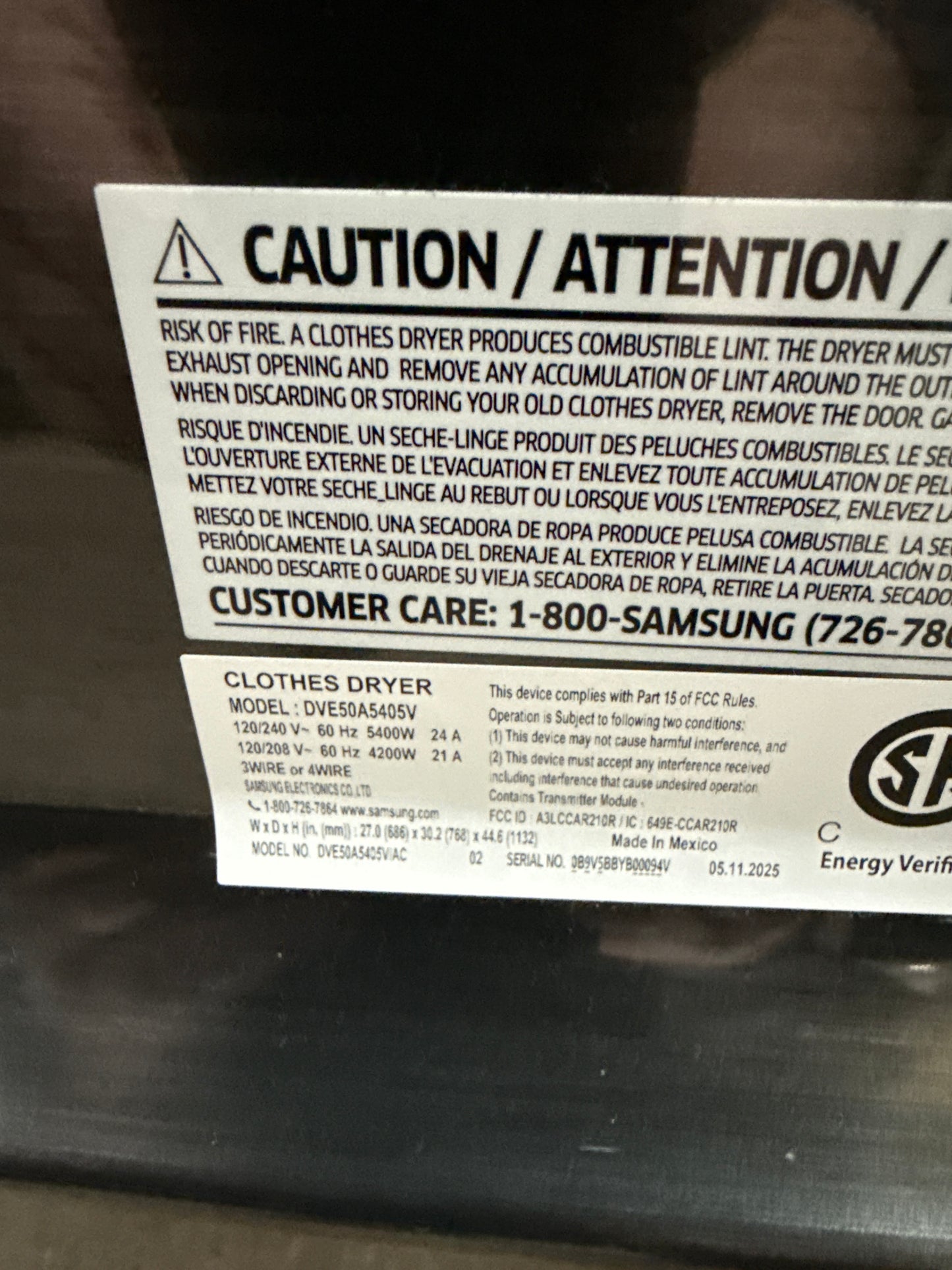 Samsung - Sécheuse électrique en acier inoxydable noir de 27 po et de 7,4 pi cu avec technologie Steam Sanitize+ DVE50A5405V