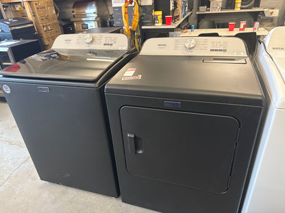 ENSEMBLE Laveuse MVW6500MBK à chargement par le haut 5.4 pi³ et sécheuse YMED6500MBK électrique Pet Pro 7.4 pi³ Maytag