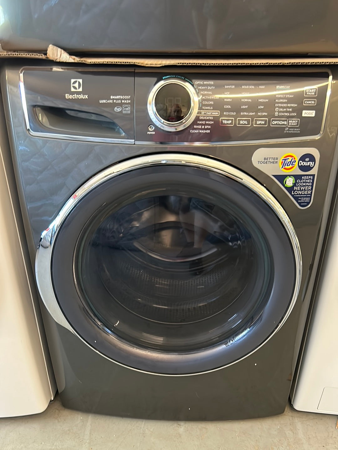 Ensemble ELECTROLUX  laveuse ELFW7637AT et sécheuse ELFE753CAT , Titane