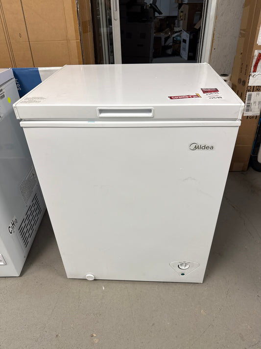 Congélateur horizontal Midea blanc de 5 pi³, 33,5 x 24,9 x 21,7 po MRC05M3AWWC