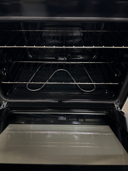 Cuisinière électrique autonome à 5 éléments de 5,3 pi³ et 30 po de Frigidaire (FCRE305CBW) -Blanc