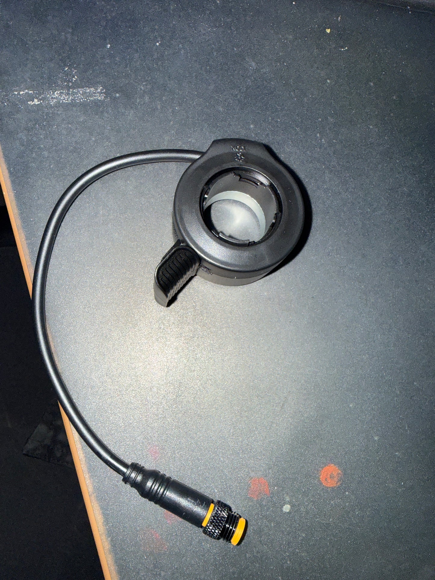 THROTTLE IGO SÉRIE (RS/LE/LS)