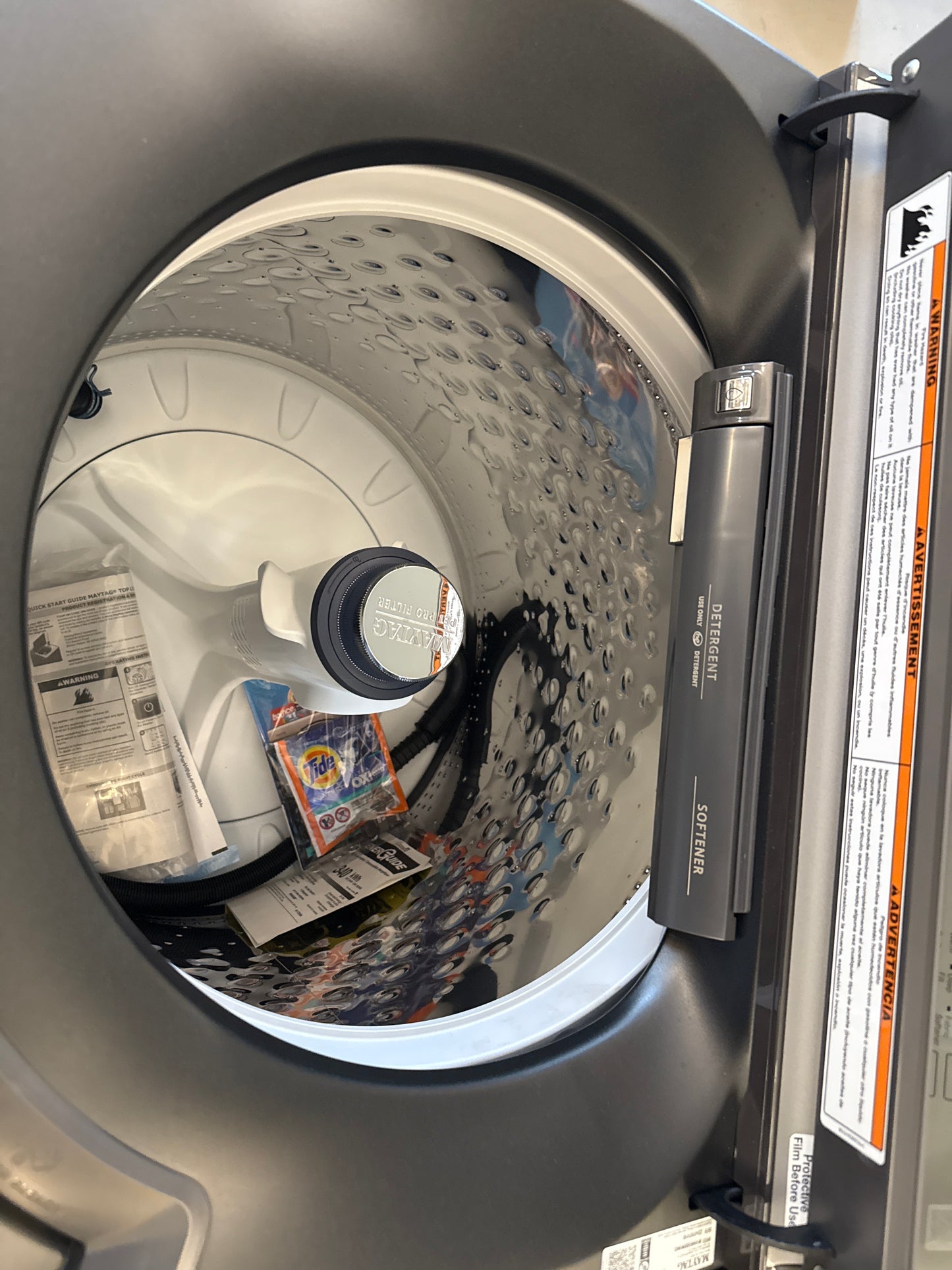 ENSEMBLE Laveuse MVW6500MBK à chargement par le haut 5.4 pi³ et sécheuse YMED6500MBK électrique Pet Pro 7.4 pi³ Maytag