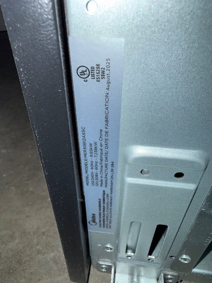 Midea - Cuisinière autonome à 4 éléments de 30 po et 5,1 pi³ avec tiroir de rangement MER30B12ASSC