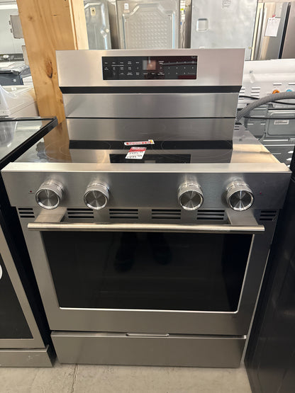 Cuisinière électrique autonome avec convection et friture à l'air 5,3 pi³ 30 po de KitchenAid (YKFES530SPS) - Acier inoxydable