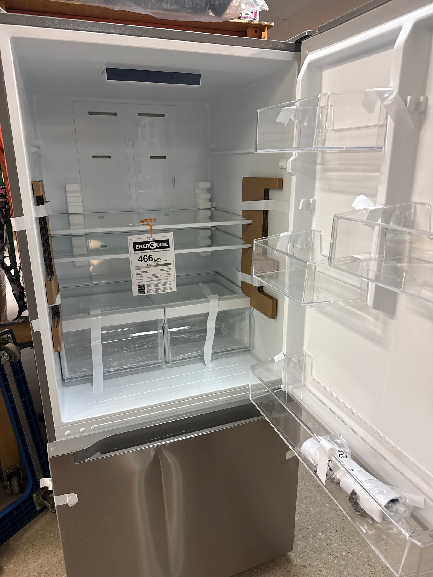 Element - Réfrigérateur à congélateur inférieur en acier inoxydable de 30 po et 18,7 pi³ avec portes réversibles erbm19cbs