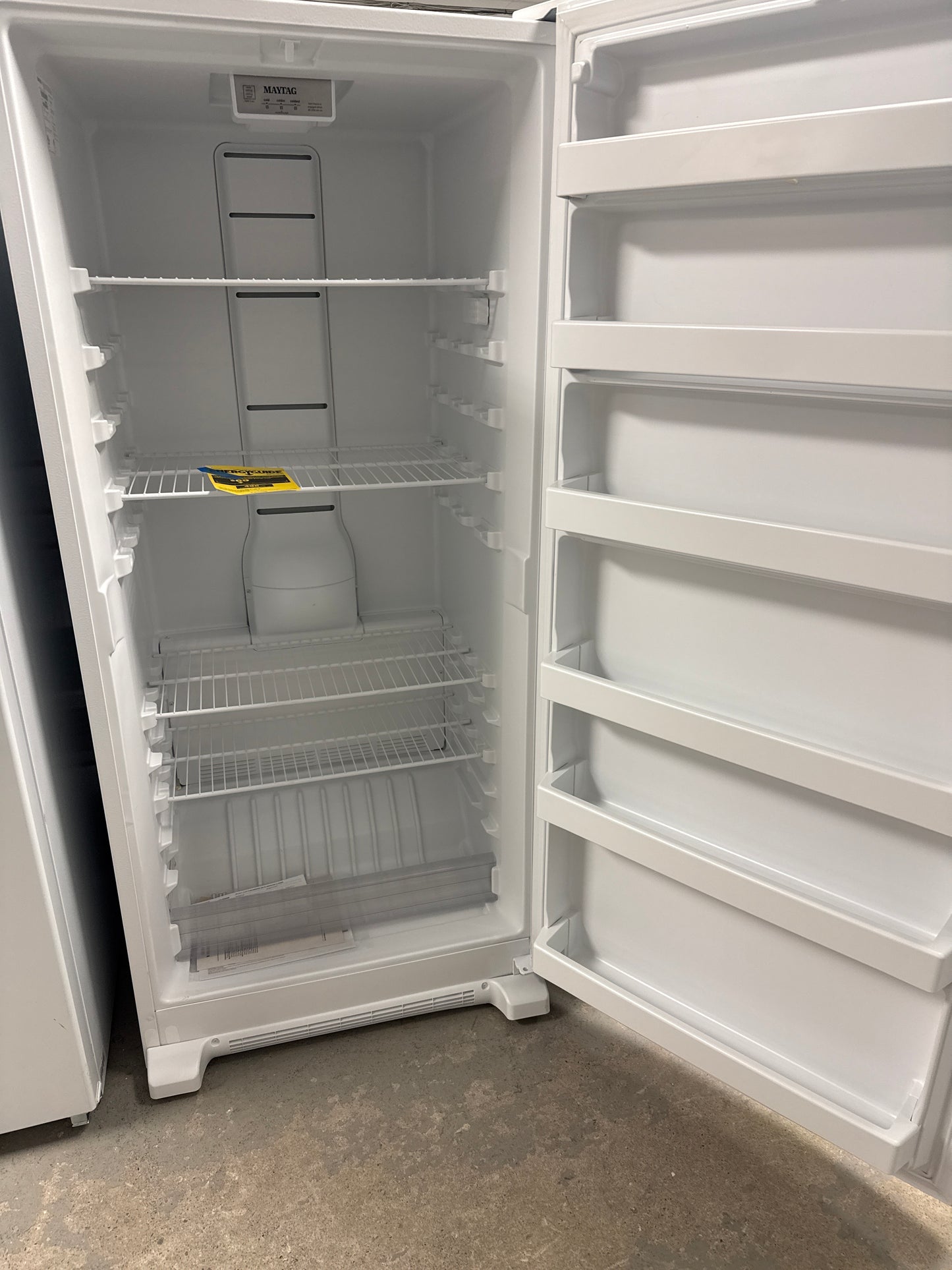 Congélateur vertical de 18,0 pi3 de Whirlpool (WZF34X18DW) - Blanc