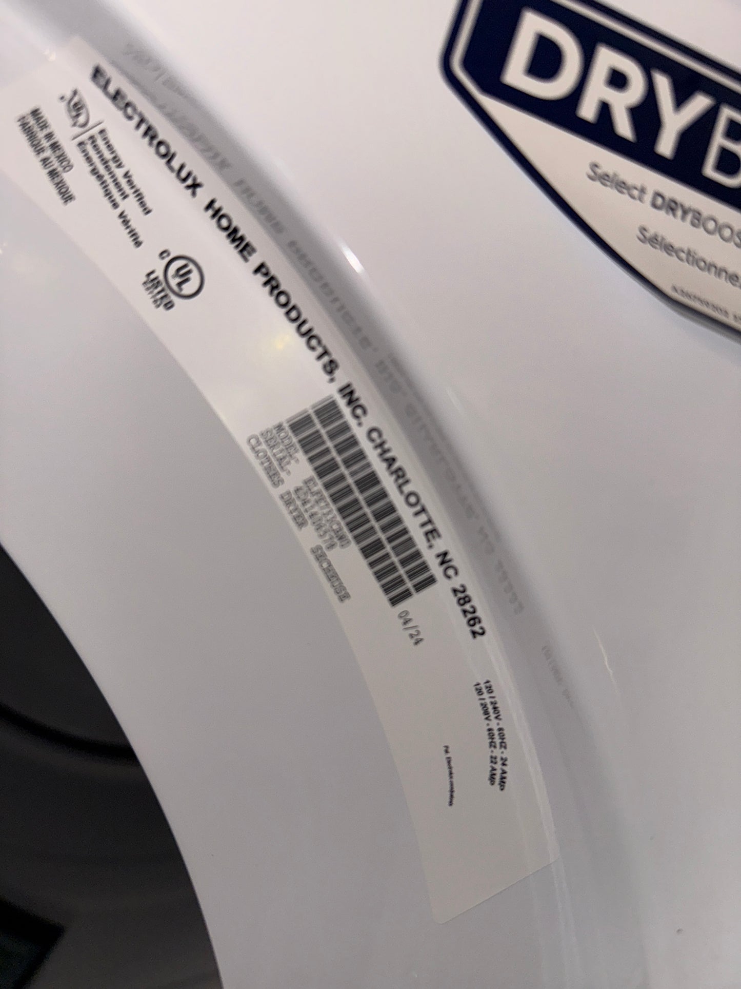 Ensemble laveuse-sécheuse superposable 2 pièces blanc avec laveuse à chargement frontal de 5,1 pi cu et sécheuse de 8 pi cu
