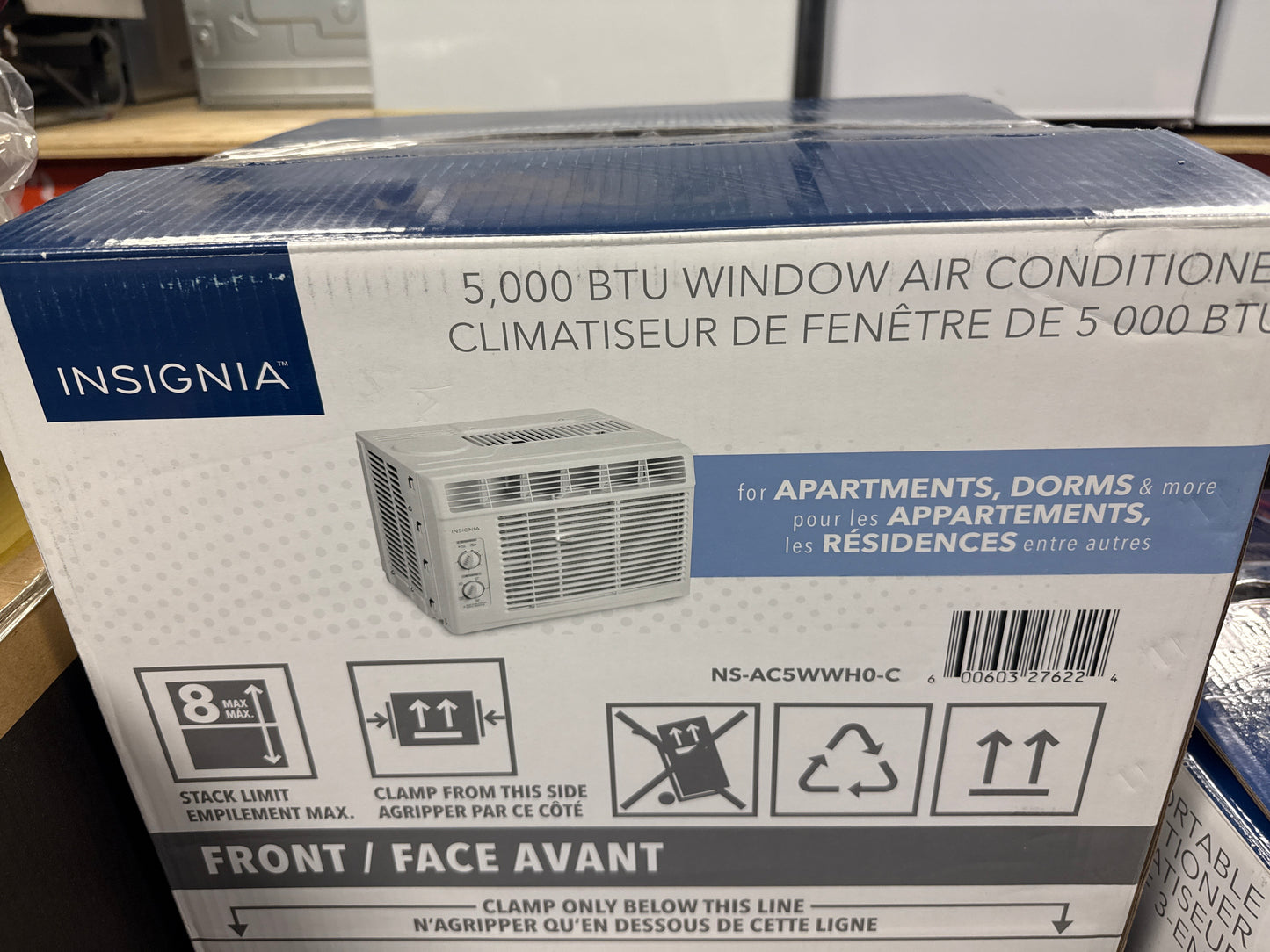 Climatiseur de fenêtre d'Insignia - 5 000 BTU (NS-AC5WWH0-C) - Blanc