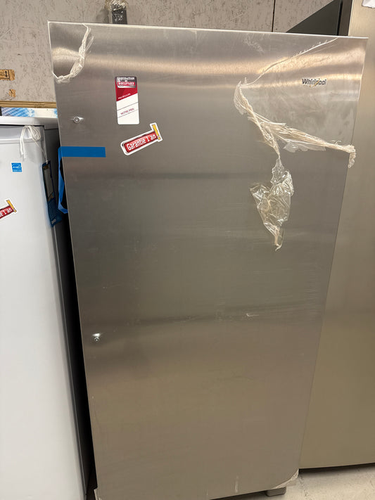 Whirlpool Tout réfrigérateur de 31 po, 17,7 pi.cu. amovible avec éclairage DEL WSR57R18DM
