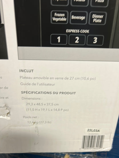 Four à micro-ondes de 0,9 pi³ d'Insignia (NS-MW09BK0-C) - Noir