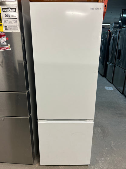 Réfrigérateur à congélateur inférieur 11,5 pi³ 24 po d'Insignia (NS-RBM11WH2-C) - Blanc