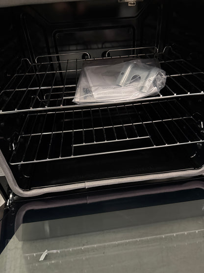 Cuisinière électrique autoportante à 4 brûleurs Midea 30 l. x 46,18 h. x 27 p. 6,3 pi³ en acier inoxydable MER30B14ASTC