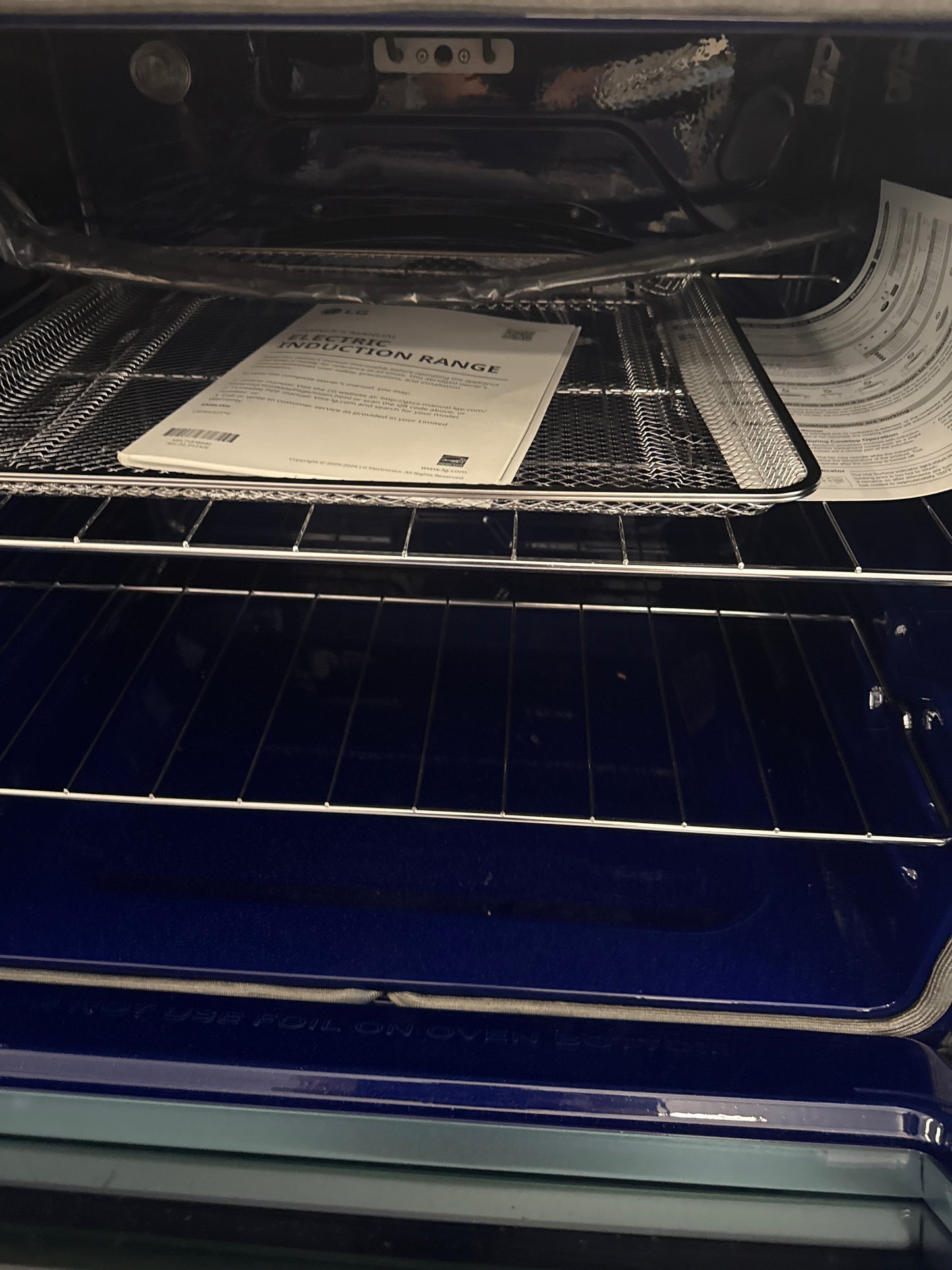 Cuisinière à induction autonome avec convection véritable et friture à l'air 6,3 pi³ 30 po de LG (LRIN6323YE) - Acier inoxydable