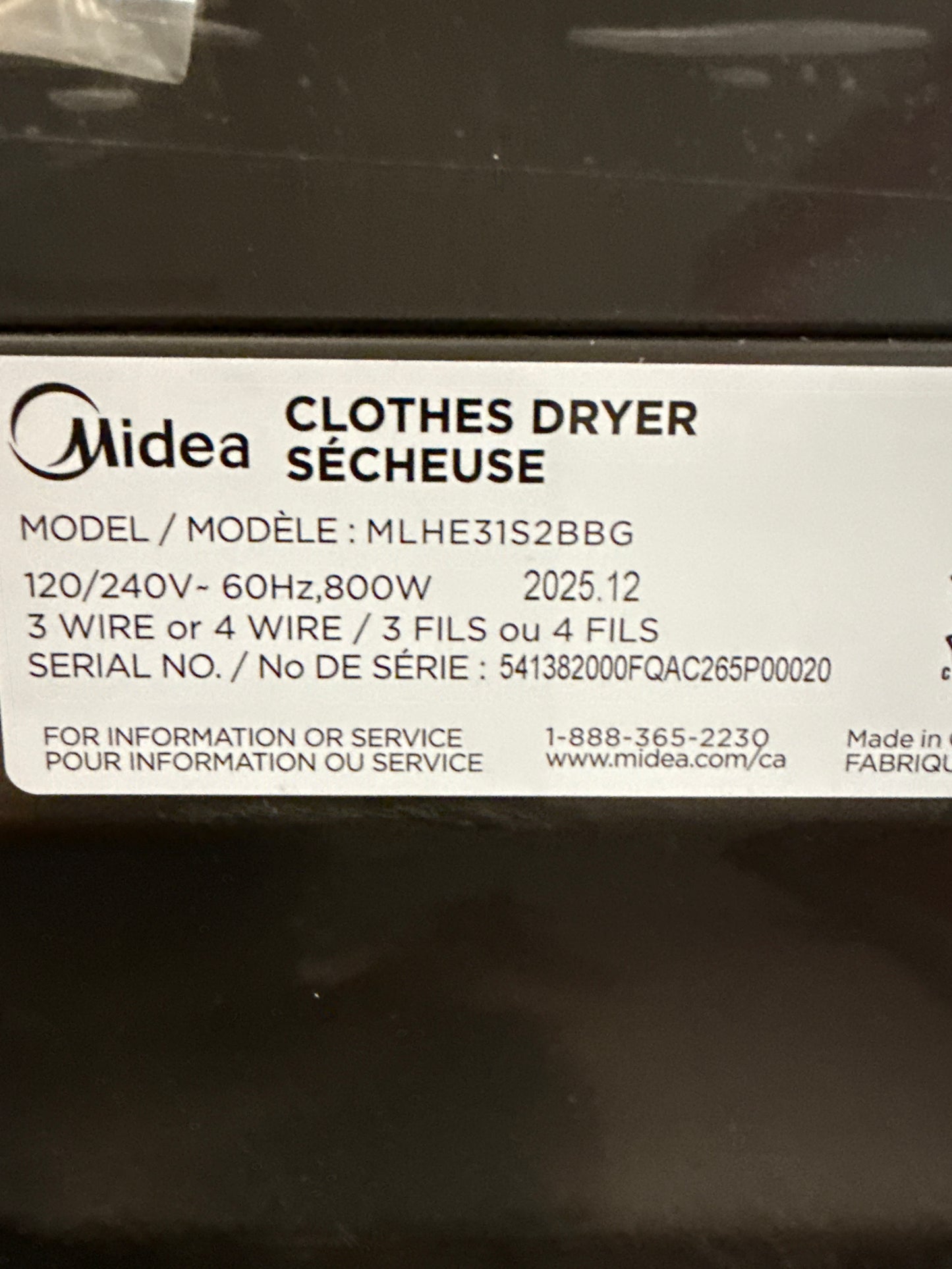 Midea - Ensemble de buanderie : Laveuse à chargement frontal de 3,1 pi³ et sécheuse électrique de 4,4 pi³ avec ensemble de superposition MLHW31S2BBG   | MLHE31S2BBG