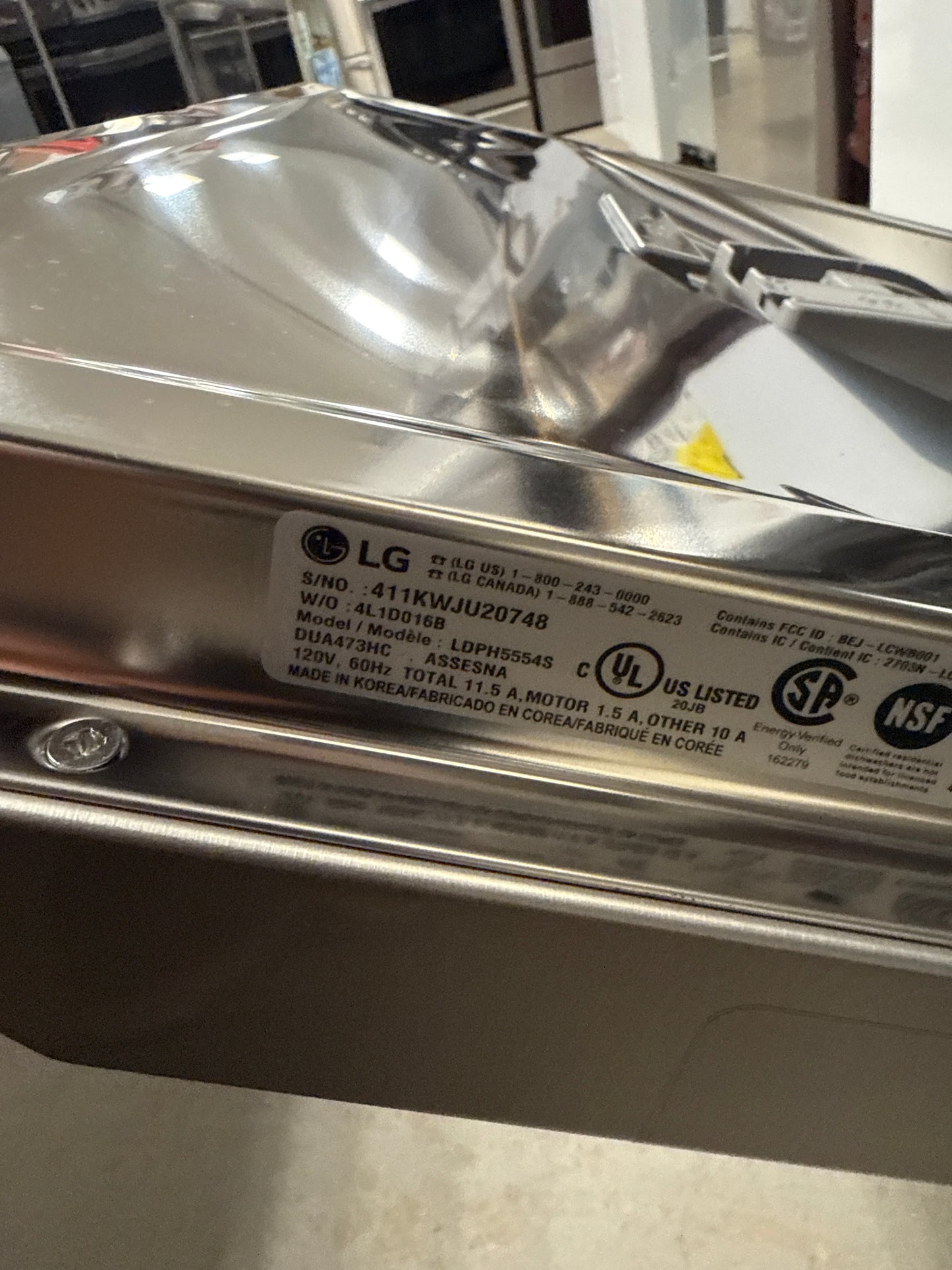 Lave-vaisselle encastrable 24 po 46 dB avec troisième panier de LG (LDPH5554S) - Acier inoxydable